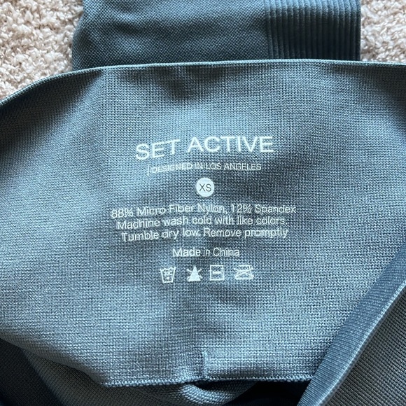 Set Active Leggings - Picture 3 of 3